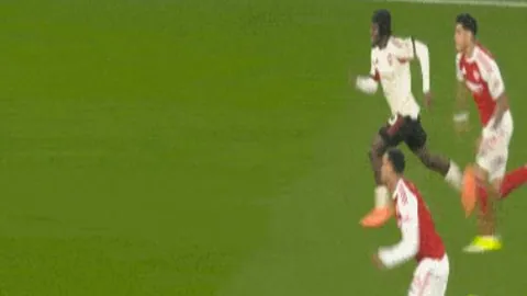 弗里克会议中断，无任务国脚西班牙媒体称提前放假