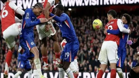 孙杨听证会备受瞩目：CAS主席惋惜门票告罄，百家媒体争相报道